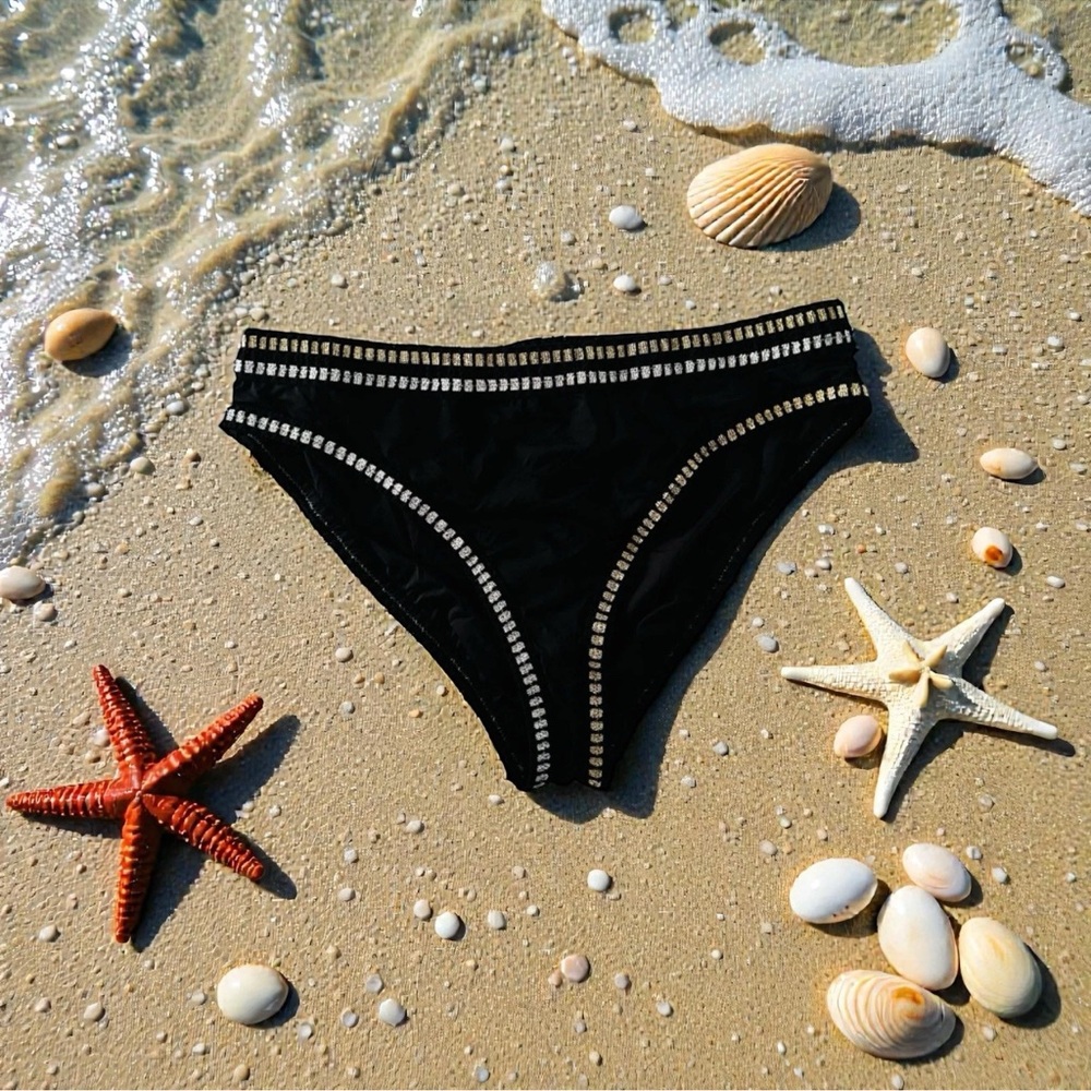 La Blanca Black Bikini Bottom SIZE 16 Gold Silver Metallic Stitch NEW TAGS